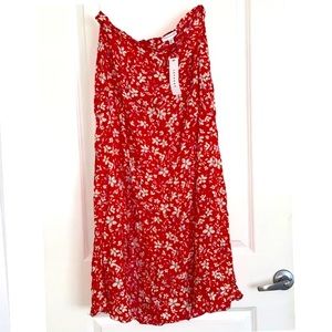 Top shop skirt , red floral with two slits . Brand new